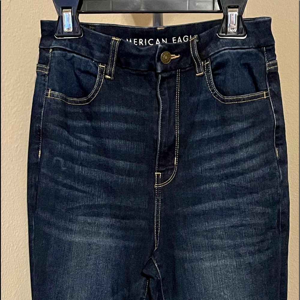 Size 6 American Eagle cropped jeans